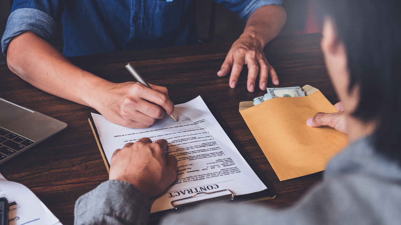 Firmas Físicas: Evaluar Garantías y Avales